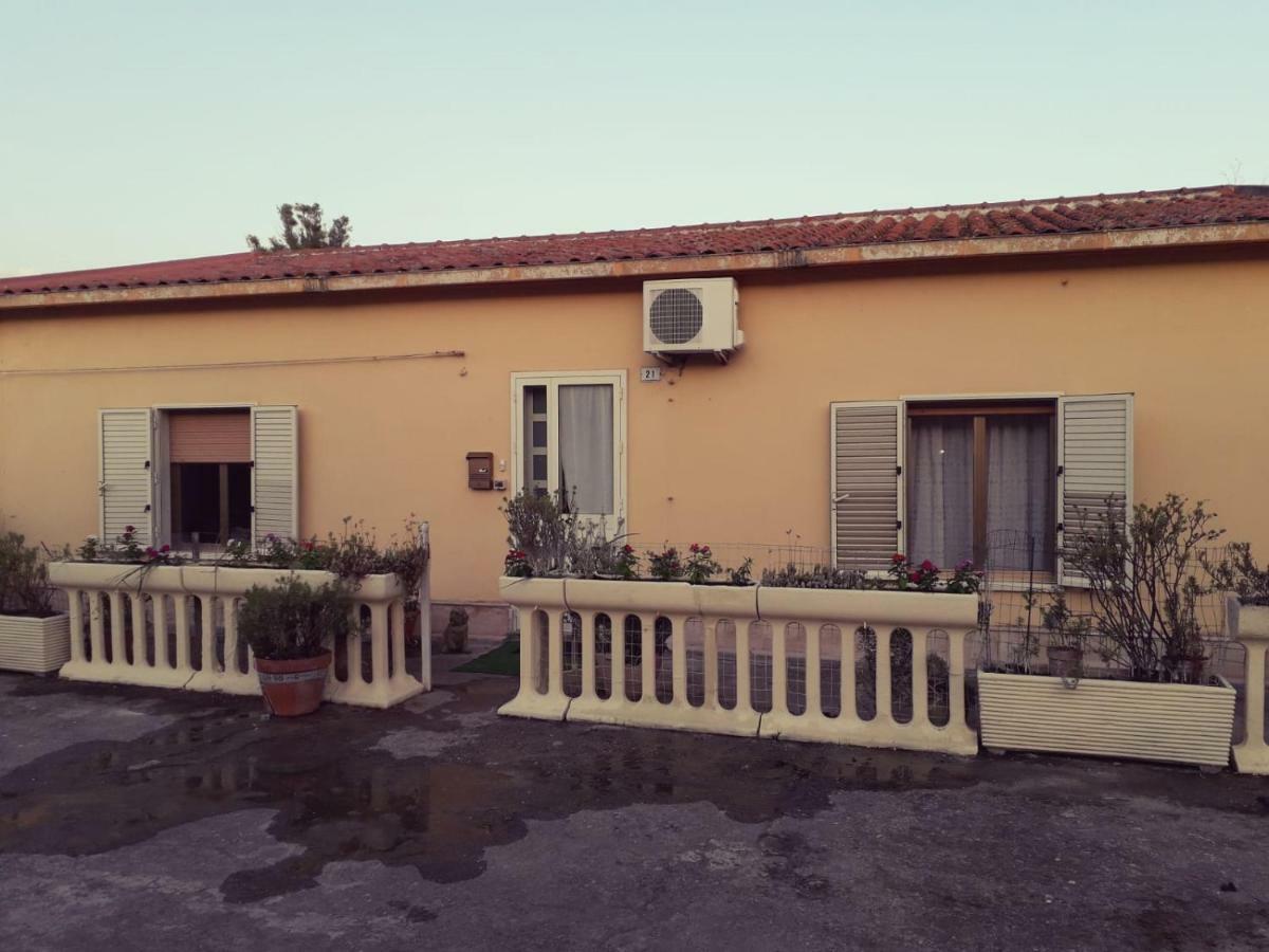 Sa Domu Antiga Villa Solarussa Luaran gambar