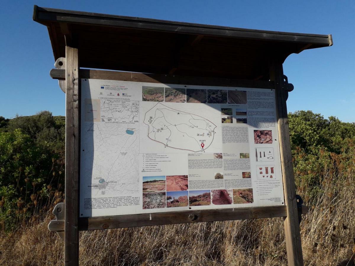 Sa Domu Antiga Villa Solarussa Luaran gambar