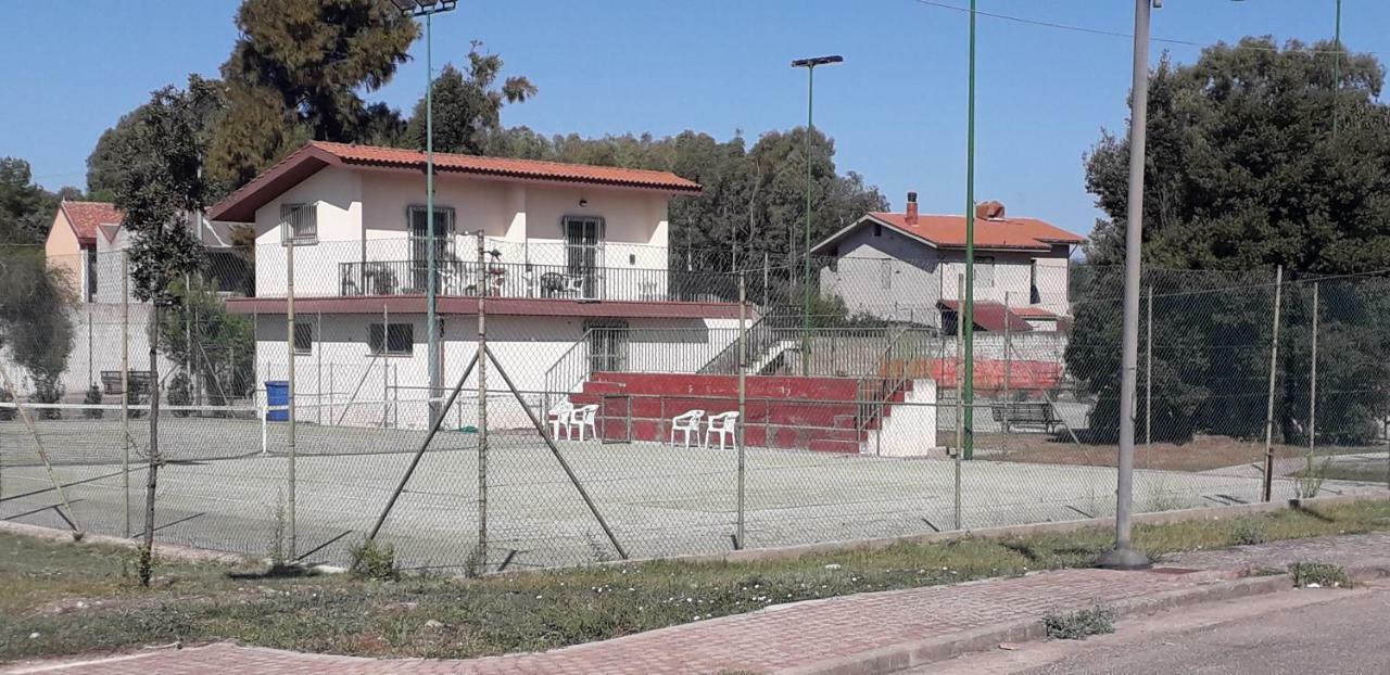 Sa Domu Antiga Villa Solarussa Luaran gambar